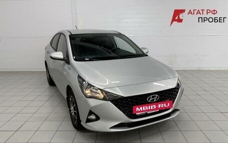 Hyundai Solaris II рестайлинг, 2021 год, 1 740 000 рублей, 3 фотография