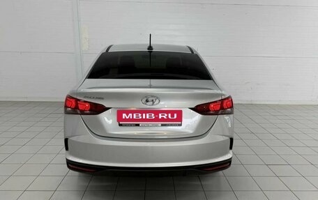 Hyundai Solaris II рестайлинг, 2021 год, 1 740 000 рублей, 9 фотография