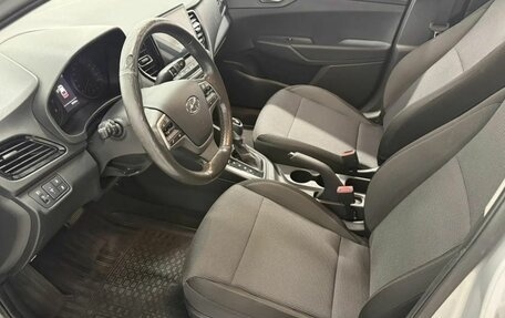 Hyundai Solaris II рестайлинг, 2021 год, 1 740 000 рублей, 21 фотография