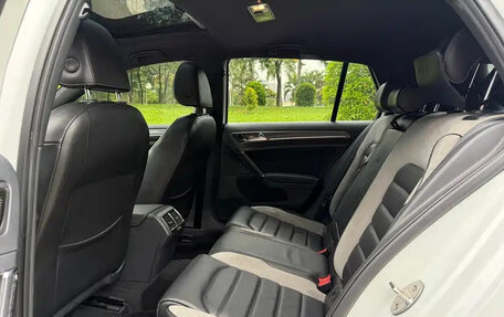 Volkswagen Golf VII, 2020 год, 1 270 001 рублей, 13 фотография