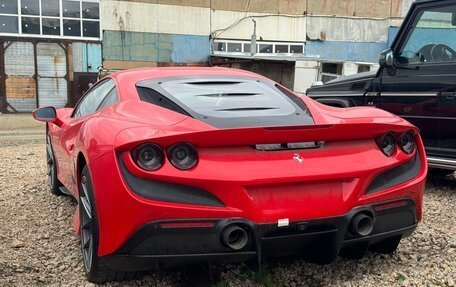 Ferrari F8, 2021 год, 20 000 000 рублей, 2 фотография