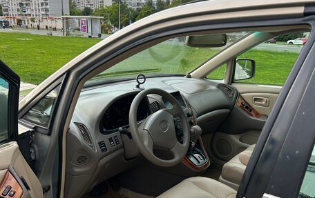 Lexus RX IV рестайлинг, 1999 год, 830 000 рублей, 8 фотография