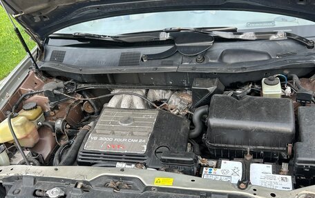 Lexus RX IV рестайлинг, 1999 год, 830 000 рублей, 13 фотография