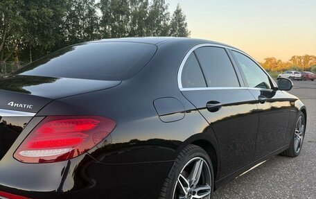 Mercedes-Benz E-Класс, 2019 год, 3 500 000 рублей, 6 фотография