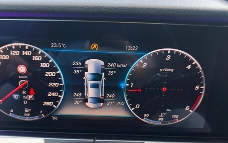 Mercedes-Benz E-Класс, 2019 год, 3 500 000 рублей, 28 фотография