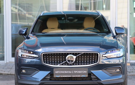 Volvo V60 Cross Country II, 2024 год, 6 560 000 рублей, 8 фотография