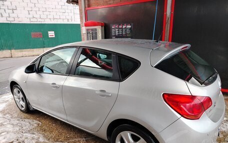 Opel Astra J, 2010 год, 520 000 рублей, 4 фотография
