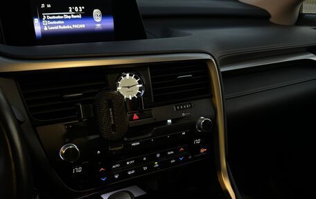 Lexus RX IV рестайлинг, 2018 год, 4 500 000 рублей, 12 фотография