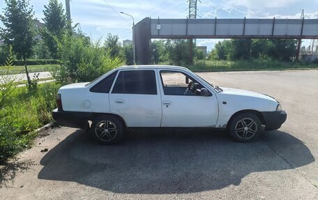 Daewoo Nexia I рестайлинг, 2001 год, 110 000 рублей, 3 фотография