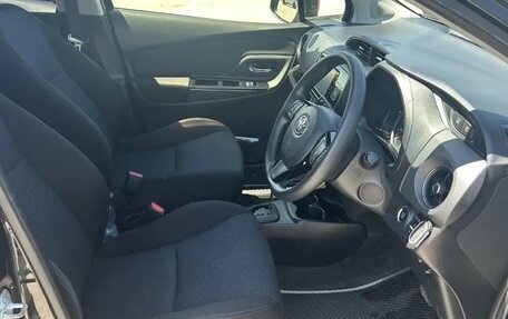 Toyota Vitz, 2016 год, 999 000 рублей, 20 фотография