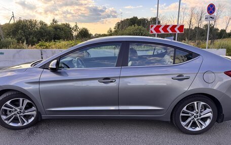 Hyundai Elantra VI рестайлинг, 2018 год, 1 850 000 рублей, 3 фотография