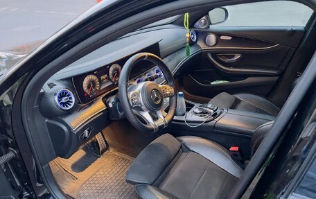 Mercedes-Benz E-Класс, 2018 год, 2 650 000 рублей, 14 фотография