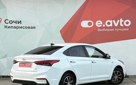 Hyundai Solaris II рестайлинг, 2017 год, 850 000 рублей, 4 фотография