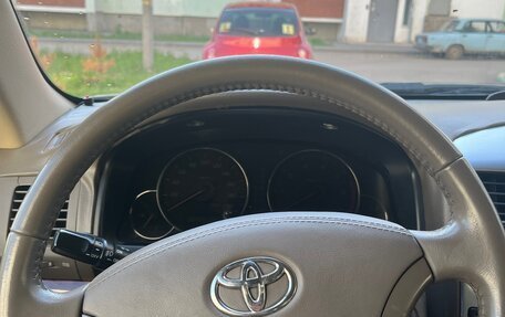 Toyota Land Cruiser Prado 120 рестайлинг, 2007 год, 1 785 000 рублей, 12 фотография