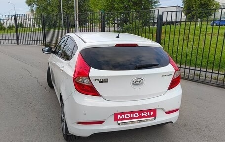 Hyundai Solaris II рестайлинг, 2015 год, 960 000 рублей, 5 фотография