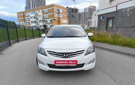 Hyundai Solaris II рестайлинг, 2015 год, 960 000 рублей, 2 фотография