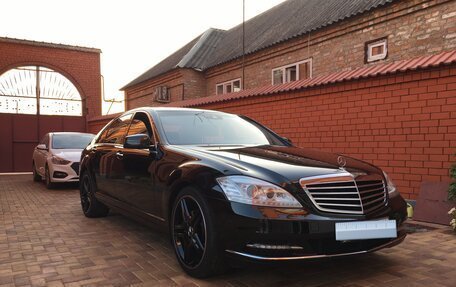 Mercedes-Benz S-Класс, 2013 год, 1 850 000 рублей, 2 фотография