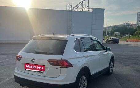 Volkswagen Tiguan II, 2017 год, 2 200 000 рублей, 5 фотография