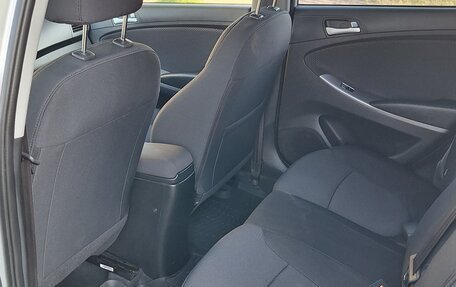 Hyundai Solaris II рестайлинг, 2014 год, 850 000 рублей, 8 фотография