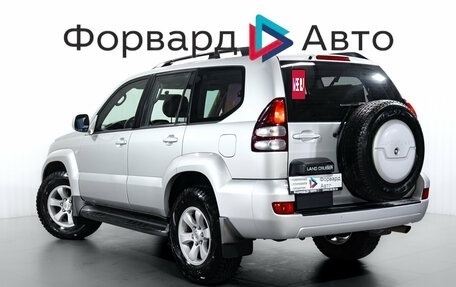 Toyota Land Cruiser Prado 120 рестайлинг, 2003 год, 2 599 000 рублей, 6 фотография