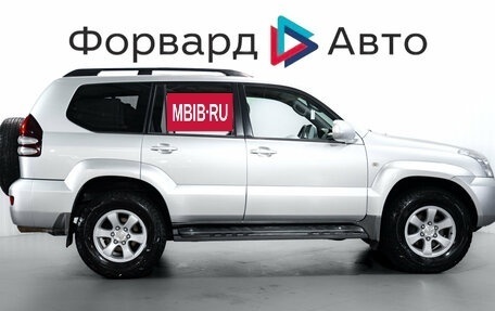 Toyota Land Cruiser Prado 120 рестайлинг, 2003 год, 2 599 000 рублей, 9 фотография