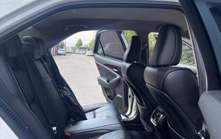 Toyota Crown, 2016 год, 2 600 000 рублей, 9 фотография