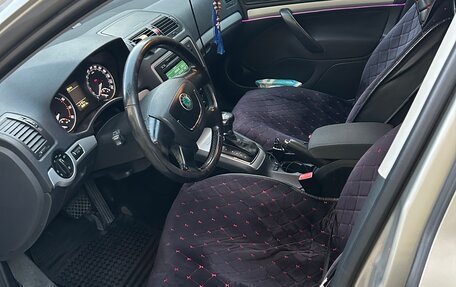 Skoda Octavia, 2012 год, 850 000 рублей, 2 фотография