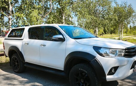 Toyota Hilux VIII, 2015 год, 3 100 000 рублей, 3 фотография