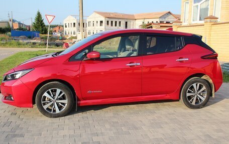 Nissan Leaf II, 2020 год, 2 200 000 рублей, 4 фотография