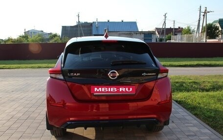Nissan Leaf II, 2020 год, 2 200 000 рублей, 6 фотография