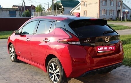 Nissan Leaf II, 2020 год, 2 200 000 рублей, 5 фотография