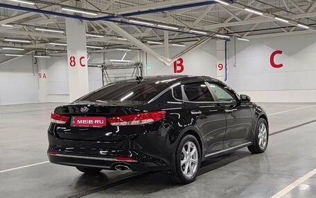 KIA Optima IV, 2017 год, 1 820 000 рублей, 6 фотография