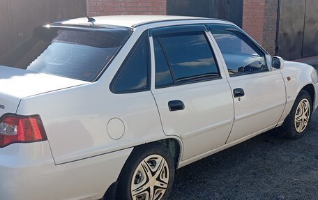 Daewoo Nexia I рестайлинг, 2012 год, 250 000 рублей, 5 фотография