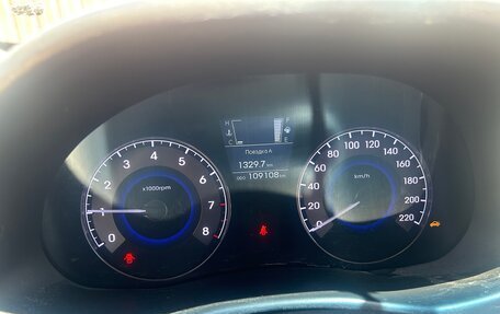 Hyundai Solaris II рестайлинг, 2013 год, 590 000 рублей, 3 фотография