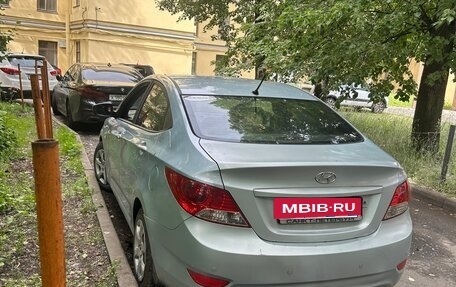 Hyundai Solaris II рестайлинг, 2013 год, 590 000 рублей, 9 фотография