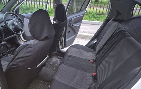 Toyota Vitz, 2003 год, 255 000 рублей, 14 фотография