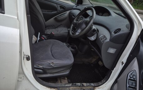 Toyota Vitz, 2003 год, 255 000 рублей, 16 фотография
