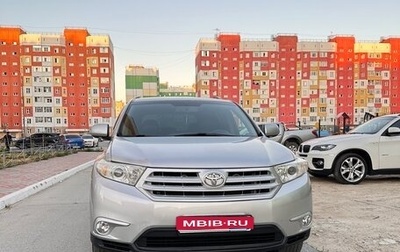 Toyota Highlander III, 2013 год, 1 576 000 рублей, 1 фотография