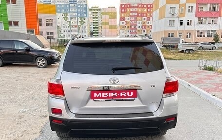 Toyota Highlander III, 2013 год, 1 576 000 рублей, 6 фотография