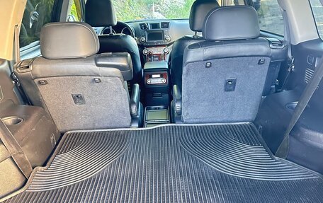 Toyota Highlander III, 2013 год, 1 576 000 рублей, 12 фотография