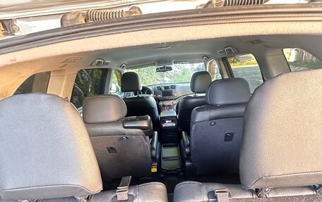 Toyota Highlander III, 2013 год, 1 576 000 рублей, 13 фотография
