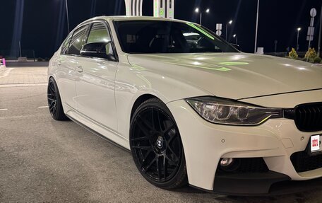 BMW 3 серия, 2011 год, 1 890 000 рублей, 4 фотография
