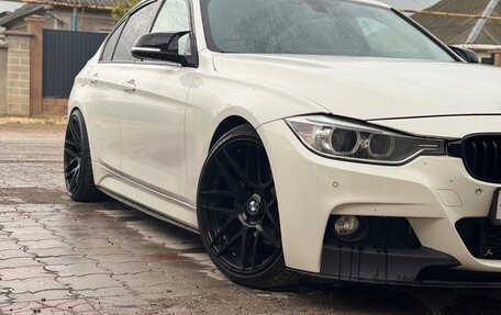 BMW 3 серия, 2011 год, 1 890 000 рублей, 2 фотография