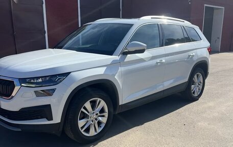 Skoda Kodiaq I, 2022 год, 3 800 000 рублей, 2 фотография