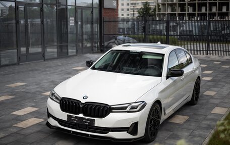 BMW 5 серия, 2020 год, 4 447 000 рублей, 3 фотография