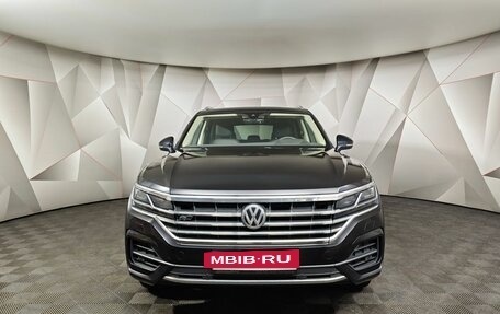 Volkswagen Touareg III, 2018 год, 3 900 000 рублей, 7 фотография