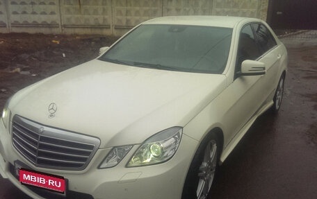 Mercedes-Benz E-Класс, 2010 год, 1 220 000 рублей, 1 фотография