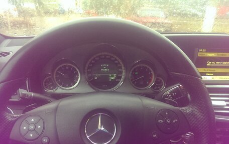 Mercedes-Benz E-Класс, 2010 год, 1 220 000 рублей, 8 фотография