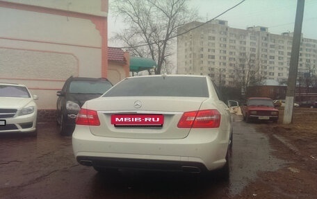 Mercedes-Benz E-Класс, 2010 год, 1 220 000 рублей, 5 фотография