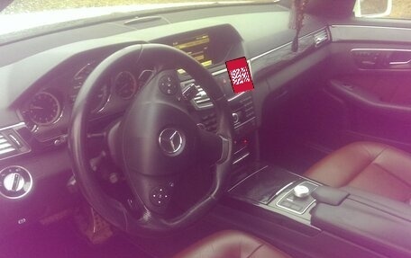 Mercedes-Benz E-Класс, 2010 год, 1 220 000 рублей, 10 фотография